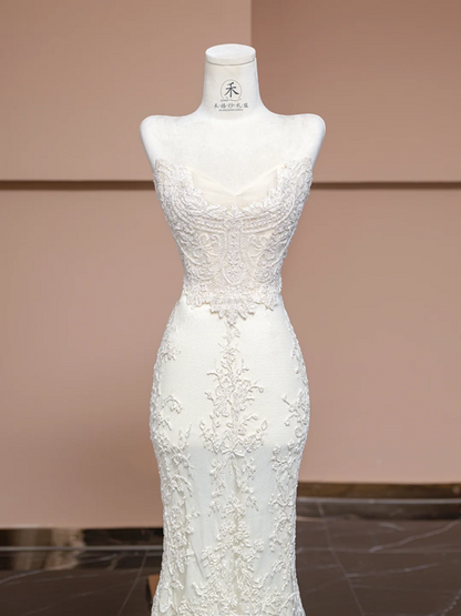 Off-white strapless, fitted, bodycon mermaid-style long gown, elegant ball gown, bridal dress R8330