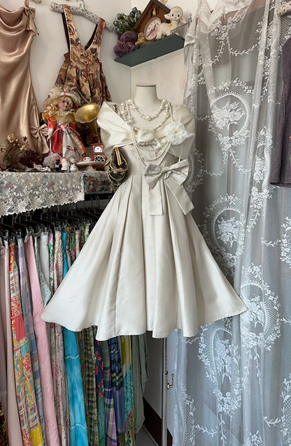 Ivory satin retro elegant waist slim fit A-line pleated skirt ball gown R6193