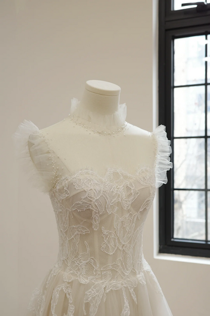 White lace fitted waist long ball gown/bridal dress R8544