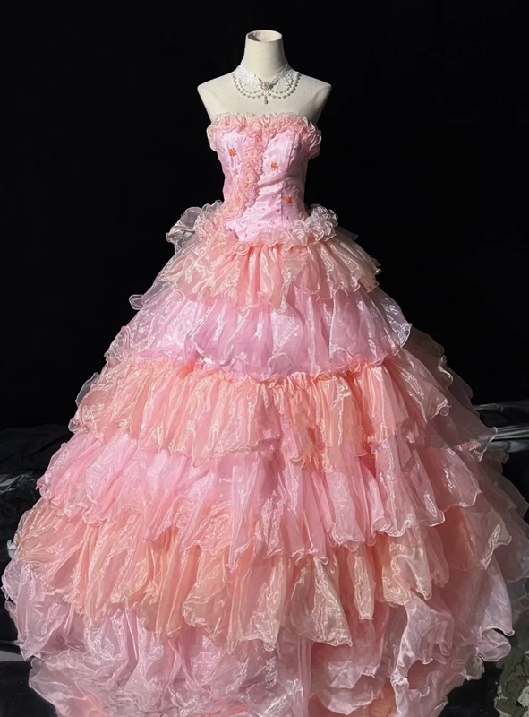 Light pink strapless fitted waist slim-fitting ball gown with a flared cake skirt R8696