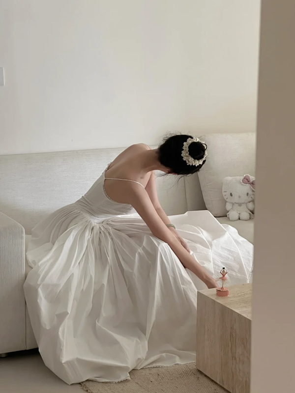 White spaghetti strap, waist-cinched, slim-fit, full-skirted long elegant prom dress R7979