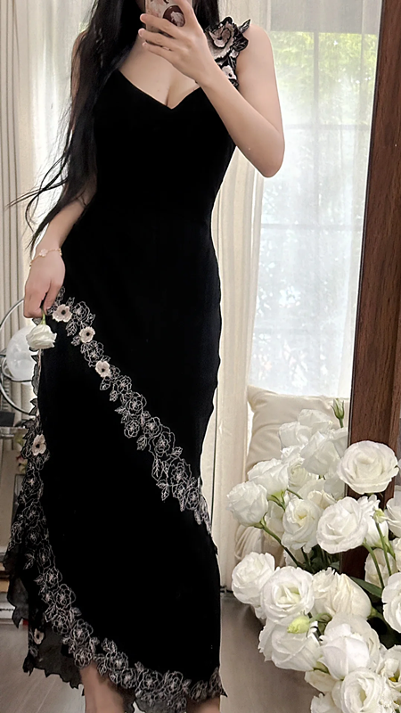 Black halter-neck fitted bodycon ball gown with a sexy asymmetrical hem R7748