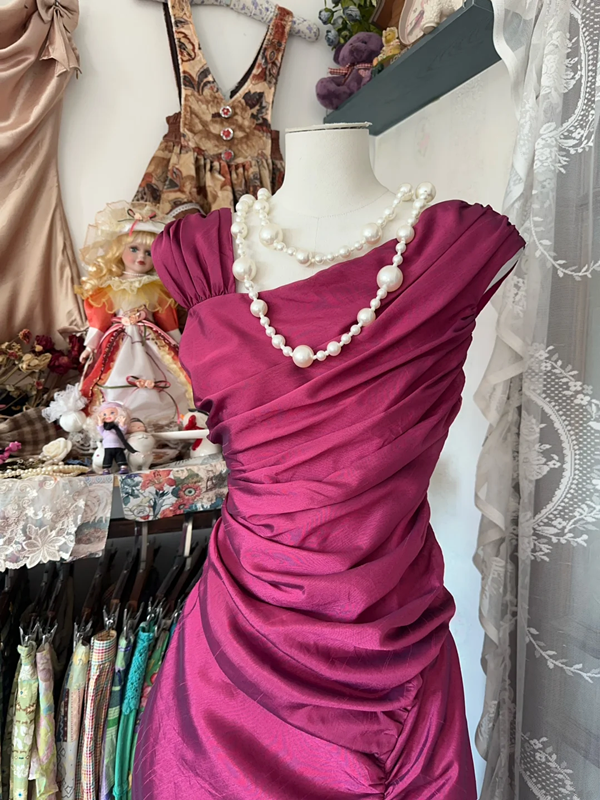 Rose red satin fitted fishtail ball gown R6327