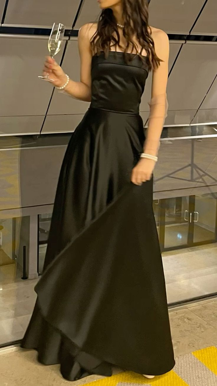 Elegant Spaghetti Straps Black Satin A Line Long Wedding Guest Dress Formal Party Dress Birthday Outfits D1580