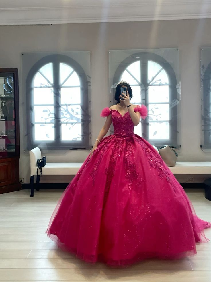 Off Shoulder Lace Appliques Tulle Ball Gown Dress for Sweet 16 Birthday