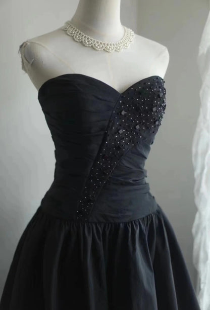 Vintage Black Sweetheart Beading Design A-line Strapless Party Dresses Homecoming Dresses, D1347