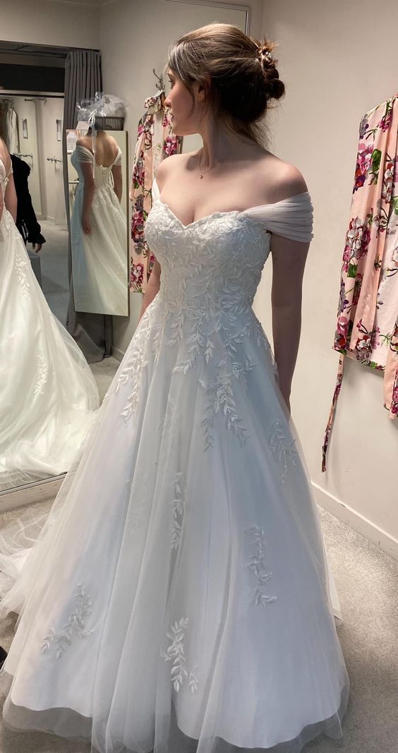 Off Shoulder Lace Wedding Dresses A line Wedding Dresses Long Wedding Dresses Bridal Gown
