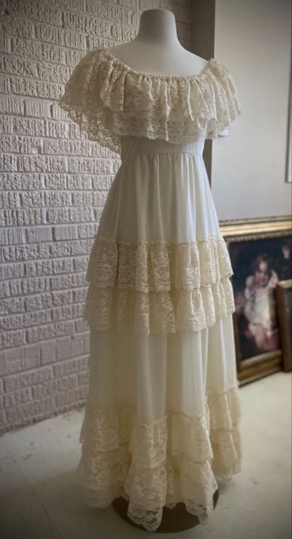Vintage Off Shoulder Lace Wedding Dress Modest Princess Bridal Gown      S7096