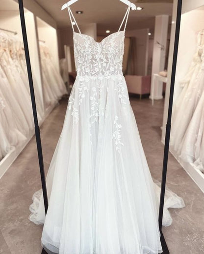 A Line Wedding Dresses for Women Simple Beach Wedding Dresses Sexy Boho Lace Appliques Beaded Bridal Gowns
