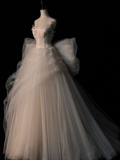 Charming A Line Elegant Ball Gown Straps Long Tulle Wedding Dresses