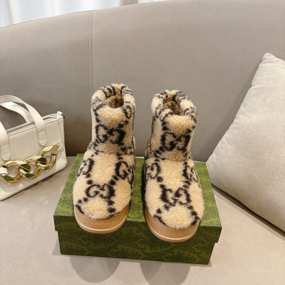 GG Snow Boots Beige Black Wool 576232