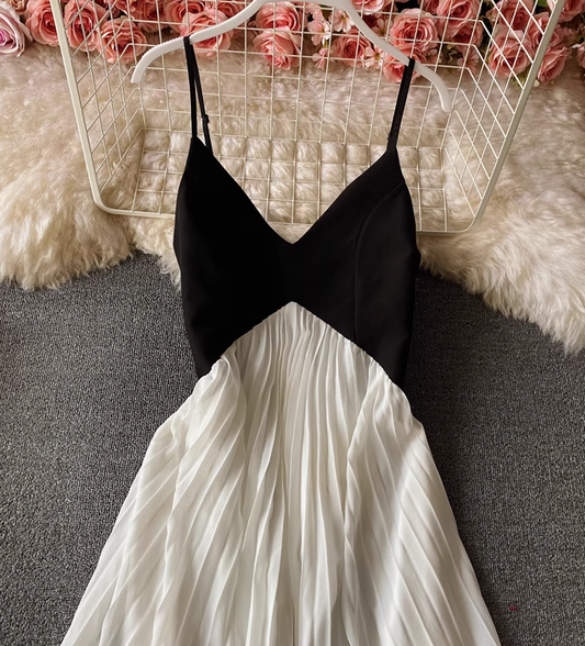 Maldives beach dress new style sling backless holiday travel pleated dress super fairy long skirt R0335