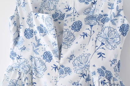 New antique style blue and white porcelain floral pattern niche slimming waist cinching suspender dress new R2878