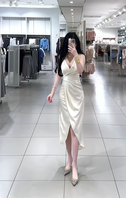 White halter-neck, fitted, low-cut, sexy midi-length ball gown R7781