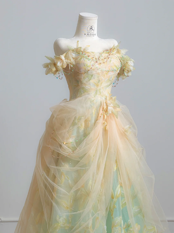 Light yellow off-the-shoulder fitted waist ball gown with a full skirt R8219
