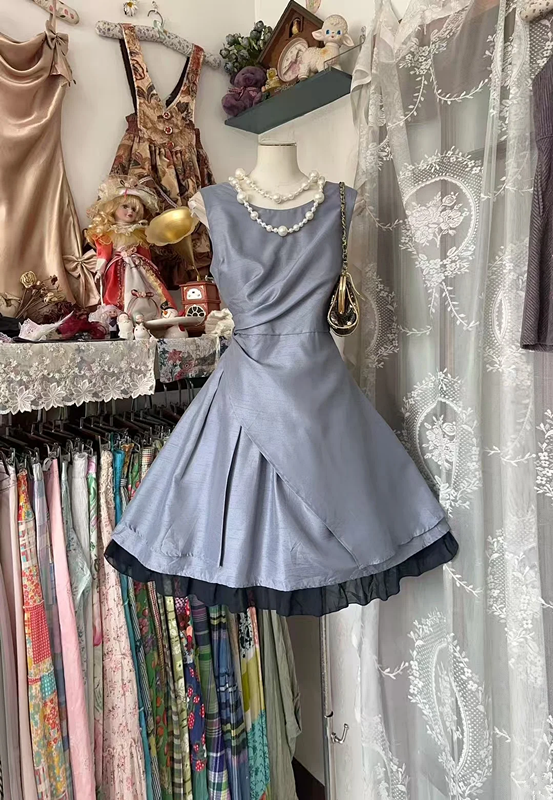 Light gray sleeveless fitted waist A-line short prom dress R7861