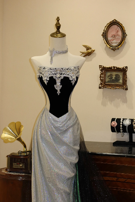 Silver-neck black bodice waist-cinching silver skirt sexy and elegant prom dress R7943