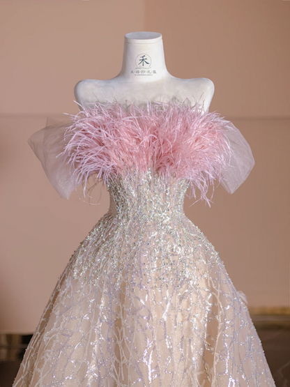 Light pink strapless neckline with feather design, light champagne-colored long ball gown, bridal dress R8366
