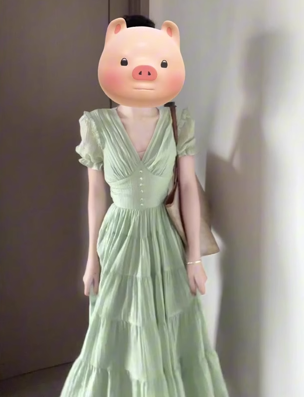 Summer holiday atmosphere small skirt beautiful gentle temperament green v-neck puff sleeve dress R0479
