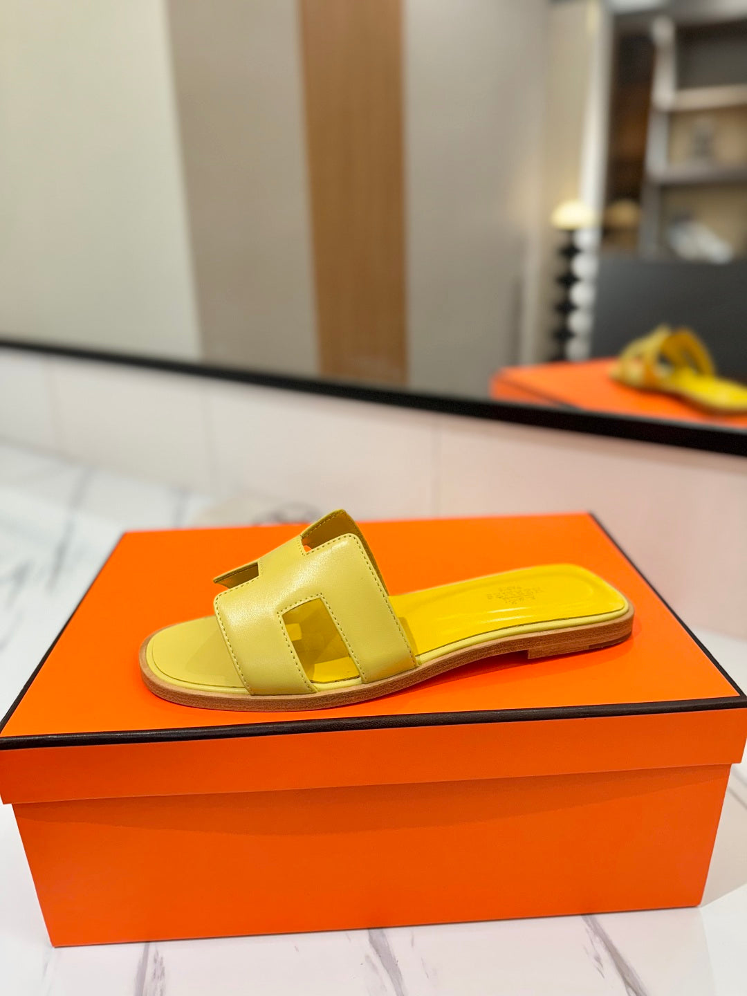 HM Oran Sandal Yellow Cowhide 294857