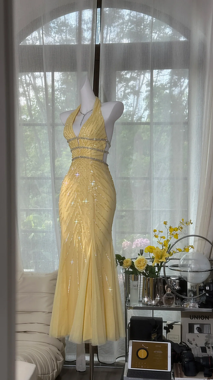 Light yellow halter-neck sequined fitted waist bodycon long ball gown R7635