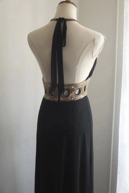 Black halter-neck waist-cinching backless sexy long prom dress R7947