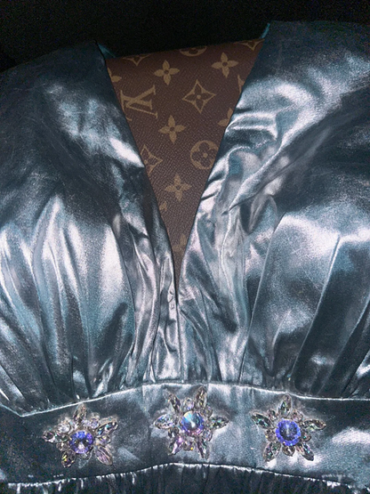 Silver halter neck, fitted waist, elegant long ball gown R6920