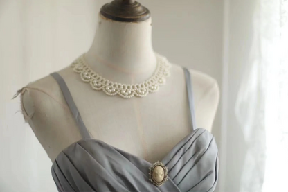 Grey halter-neck, fitted, pleated, elegant long ball gown R6839