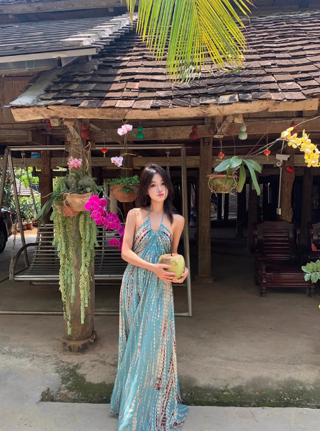 Retro Bohemian halter neck dress with straps and backless seaside holiday dress R0224