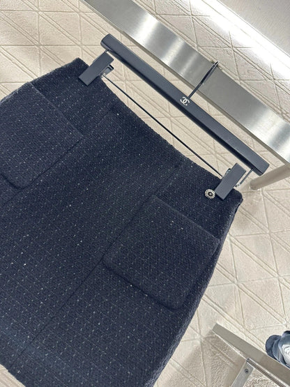 CHANEL 25S TWEED MINI SKIRT 303