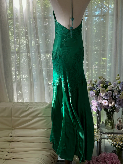 Green halter-neck, fitted waist, backless, sexy long ball gown R7789