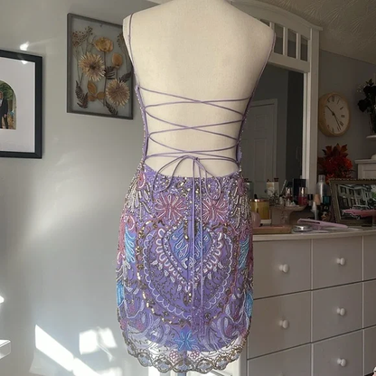 Gorgeous Lavender Spaghetti Straps Lace Sequin Beaded Sheath Cocktail Dress Backless Short Graduation Homecoming Dress D057