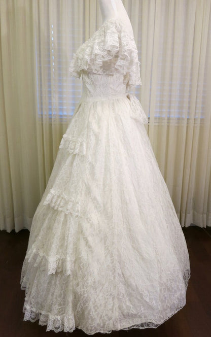 Vintage Off Shoulder Lace Wedding Dress Modest Princess Bridal Gown      S7094