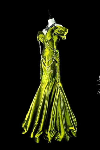 Unique Green Off The Shoulder Satin Pleated Mermaid Evening Dress Long Birthday Party Dress D1947