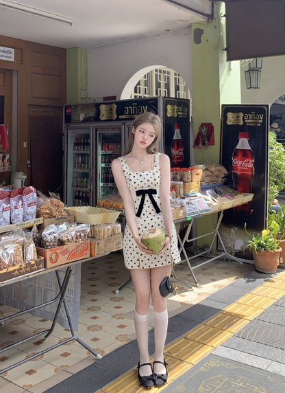 Square neck polka dot suspender dress women's summer French retro skirt R5028