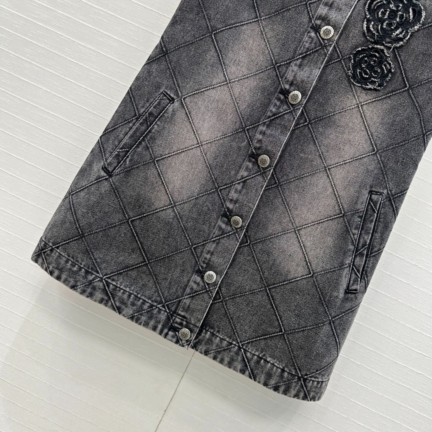 CHANEL DENIM VEST DRESS WITH DIAMOND PATTERN 276108