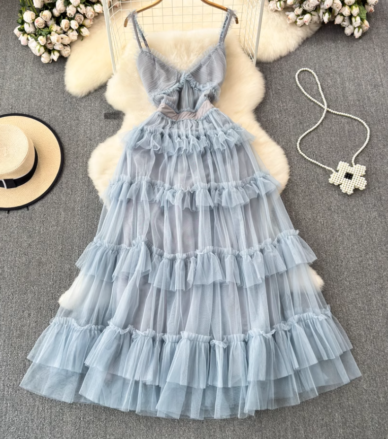 V-neck backless suspender dress waist a-line irregular mesh cake dress holiday long dress R0344