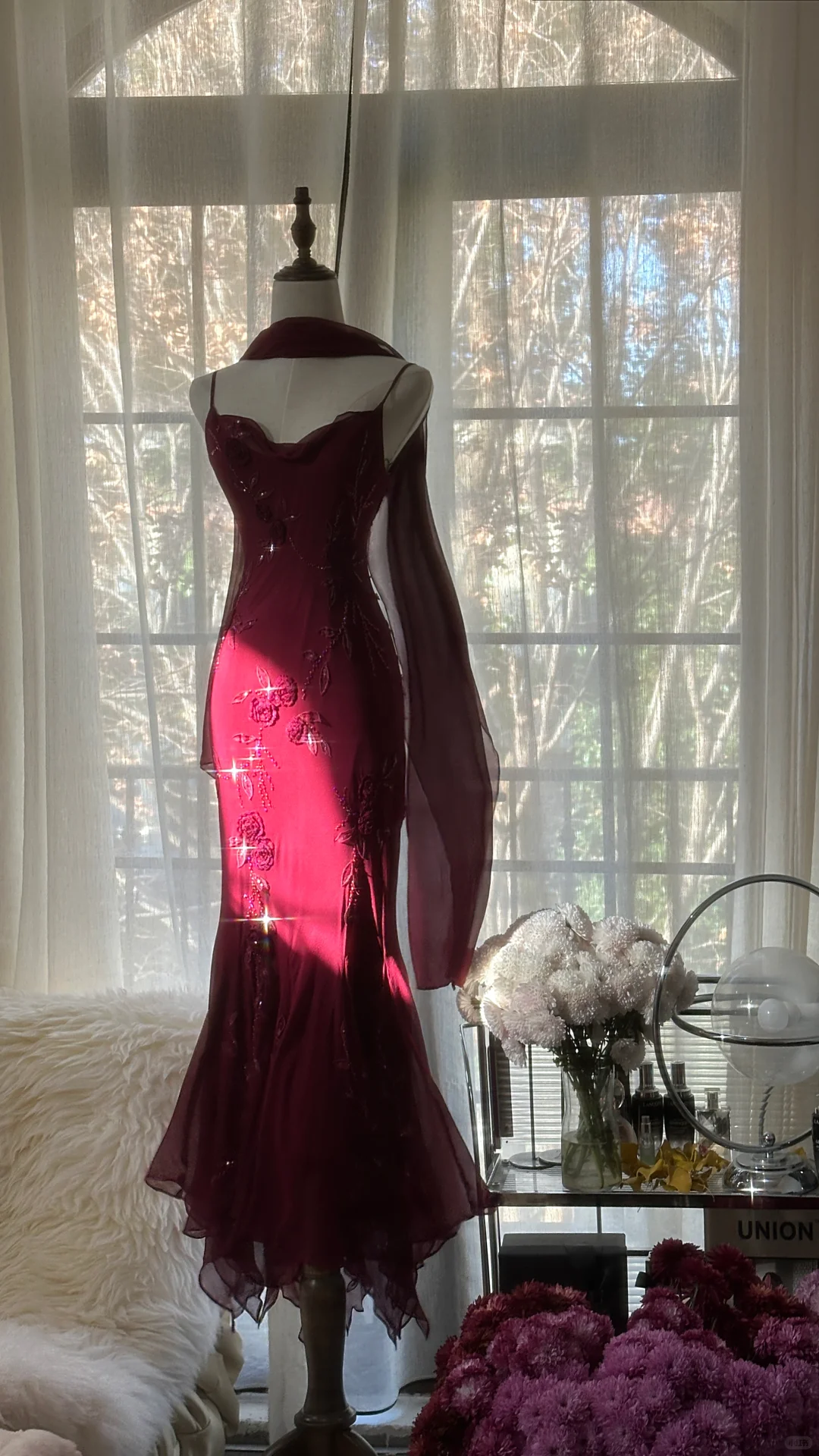 Elegant Burgundy Spaghetti Strap Gorgeous Beaded Shinny Chiffon Evening Dress Prom Dress D1472