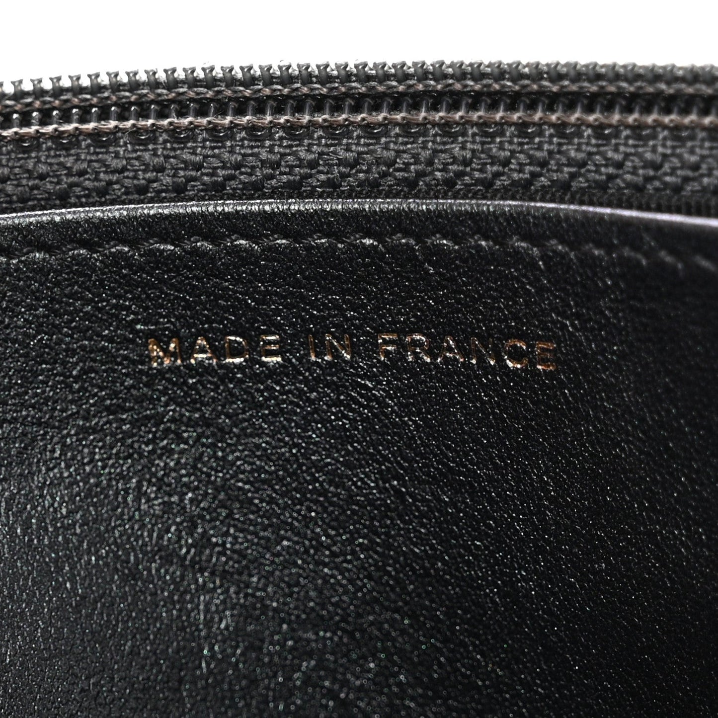 Iridescent Caviar Quilted Wallet on Chain WOC Black