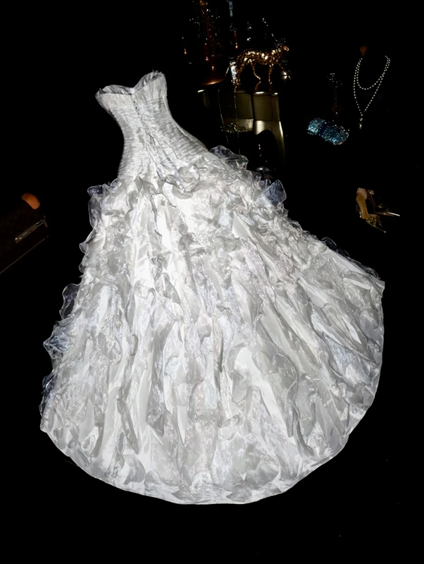 White strapless, fitted waist, pleated, elegant long ball gown R6924