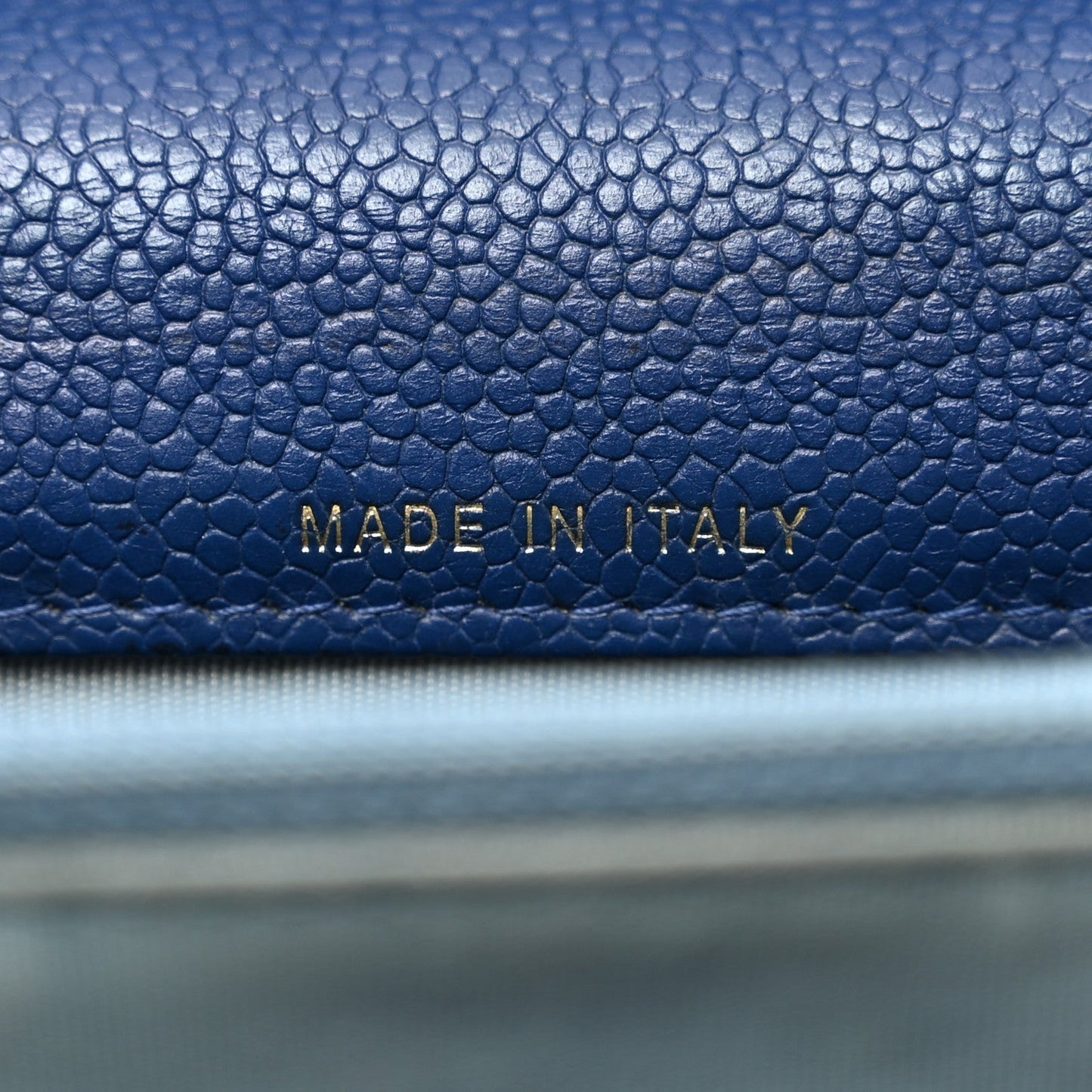 Grained Calfskin Quilted Cuba Square Wallet On Chain WOC Blue