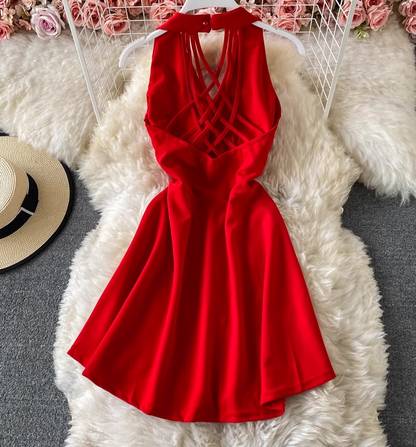 Gentle style V-neck halter dress with a very elegant temperament, a short skirt for a seaside holiday R0378