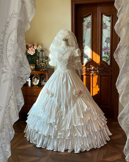 Retro Wedding Dress Crew Neck Pleated Wedding Dress   D4608