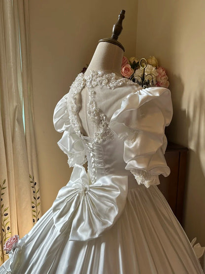 Retro Wedding Dress Crew Neck Pleated Wedding Dress   D4608