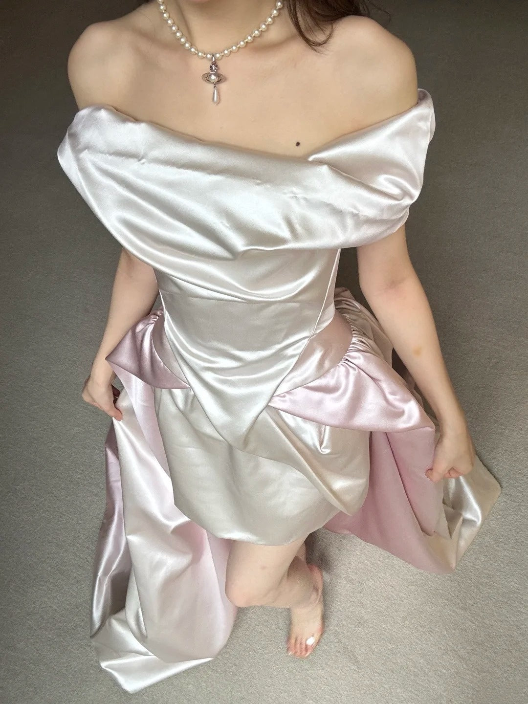 Stunning Wedding Dress Off Shoulder Pleated Wedding Dress   D4612