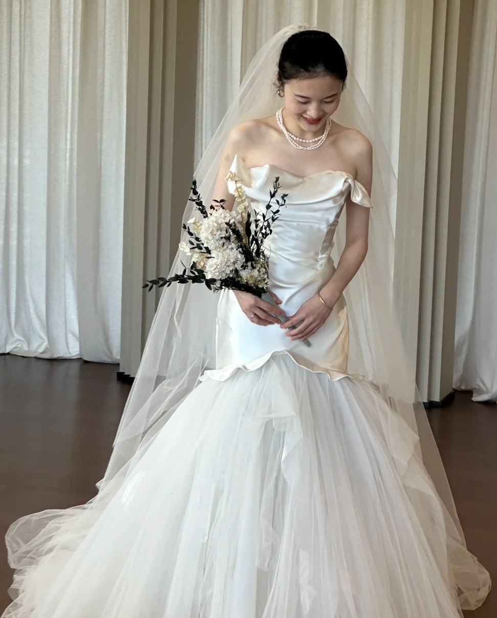 Charming Wedding Dress Strapless Pleated Tulle Mermaid Wedding Dress   D4614