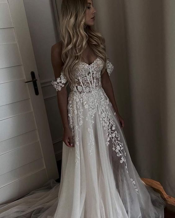 Sexy Wedding Dress A line Tulle Wedding Dress Fashion Wedding Gown