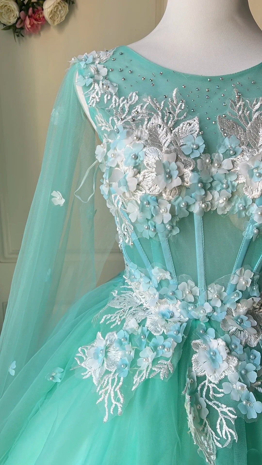 Elegant Ball Gown Crew Neck Tulle Prom Dresses Evening Gala Gown Birthday Party Dress       D4740