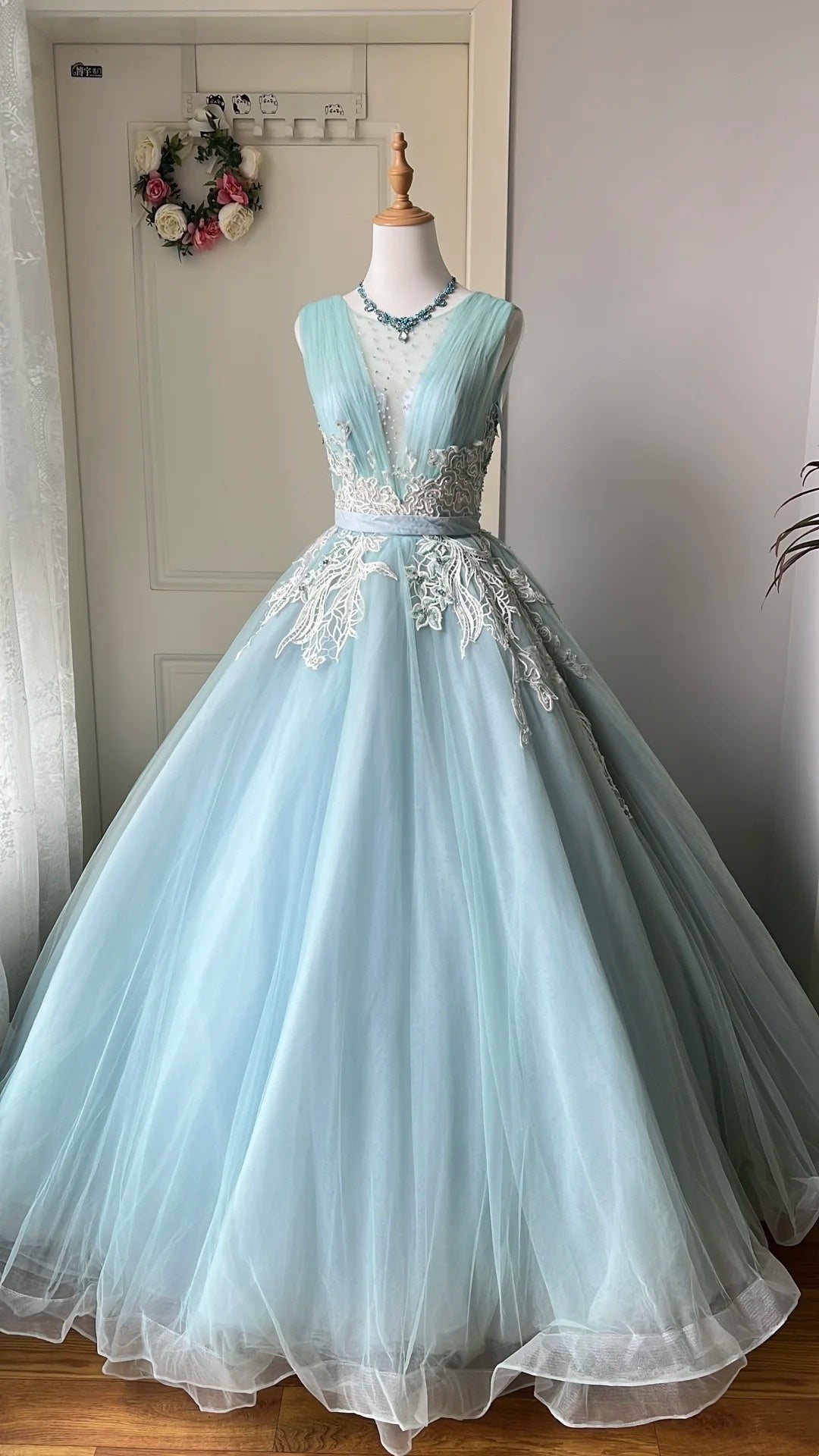 Pretty Ball Gown Light Blue Crew Neck Pleated Tulle Prom Dresses Evening Gala Gown Birthday Party Dress       D4741