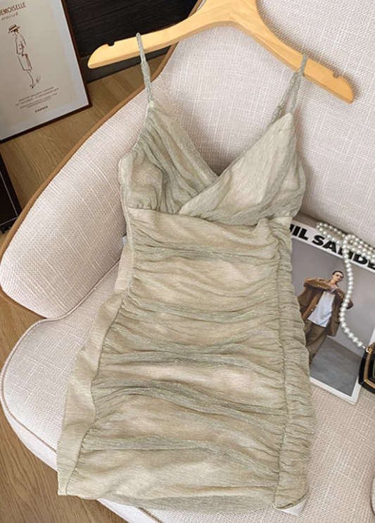 Pure sexy v-neck suspender dress for women new style waist slimming temperament short hip skirt R3996
